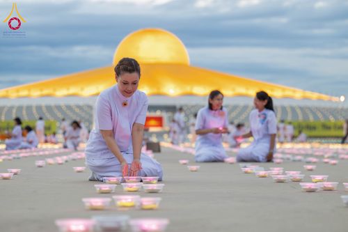 ภาพ No.345753:วันพฤหัสบดีที่ 27 สิงหาคม พ.ศ.2569 พิธีจุดประทีป เนื่องในวันธรรมชัย ณ วัดพระธรรมกาย ปทุมธานี