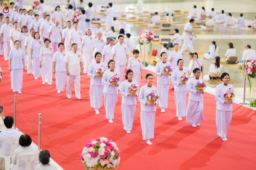 ภาพ No.342752:วันอาทิตย์ที่ 9 สิงหาคม พ.ศ.2569 พิธีจุดเทียนใจ ไฟนิรันดร์ อนันตชัย ณ รัตนบัลลังก์ วัดพระธรรมกาย
