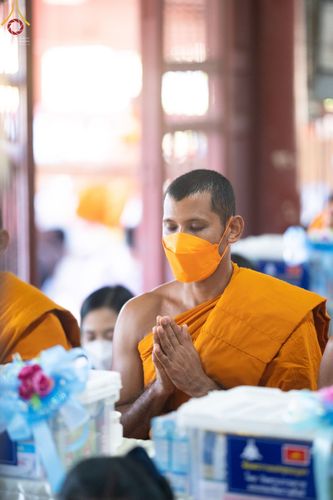 ภาพ No.74881:พิธีเจริญพระพุทธมนต์ ปฏิบัติธรรม มอบทุนการศึกษา ถวายสังฆทาน 106 วัด เพื่อถวายเป็นพุทธบูชา และขับเคลื่อนโครงการหมู่บ้านรักษาศีล 5 โดยคณะสงฆ์จังหวัดนครปฐม คณะศิษยานุศิษย์วัดพระธรรมกาย โครงการธรรมยาตราฯ ปีที่ 11 ณ วัดบางปลา อ.บางเลน จ.นครปฐม วันที่ 28 มกราค