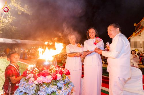 ภาพ No.309098:วันศุกร์ที่ 6 กุมภาพันธ์ พ.ศ.2569 พิธีจุดประทีปโคมลาน ปล่อยโคมลอยถวายเป็นพุทธบูชา  ณ ลานธรรมเจดีย์วัดทุ่งเจริญธรรม อ.อมก๋อย จ.เชียงใหม่