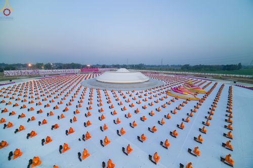 ภาพ No.74231:พุทธบุตรธรรมยาตรา ปฏิบัติธรรมและบันทึกภาพประวัติศาสตร์ ในโครงการธรรมยาตรากตัญญูบูชา มหาปูชนียาจารย์ พระมงคลเทพมุนี(สด จนฺทสโร) พระผู้ปราบมาร อนุสรณ์สถาน 7 แห่ง ปีที่ 11 ณ อนุสรณ์สถานบางปลา อ.บางเลน จ.นครปฐม วันที่ 23 มกราคม พ.ศ. 2566