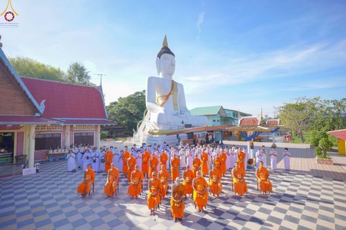 พิธีอุปสมบทวัดใหม่นพรัตน์ อ.สองพี่น้อง จ.สุพรรณบุรี รับบุญจัดงานโดยสำนักการศึกษา เมื่อวันที่ 7 ธันวาคม พ.ศ. 2565