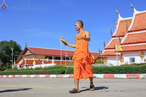 ภาพ No.65947:เจ้าหน้าที่สำนักศรัทธาภิบาล เตรียมงานอุปสมบท ที่วัดป่าโมกวรวิหาร จ.อ่างทอง วันที่ 6 ธันวาคม พ.ศ.2565