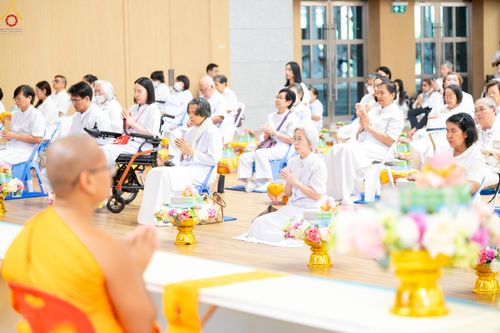 ภาพ No.329032:วันอาทิตย์ที่ 17 พฤษภาคม พ.ศ.2569 พิธีร่วมบุญการศึกษาพระภิกษุสามเณร (หนังสือบาลี นักธรรม ทางก้าวหน้า World-Pec) ณ ห้องแก้วสารพัดนึก 2 วัดพระธรรมกาย