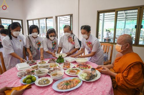 ภาพ No.65104:พิธีถวายสังฆทานแด่ คณะสงฆ์ 150 วัด จังหวัดสระบุรี ณ ศูนย์ปฎิบัติธรรมสระบุรี ต.นายาว อ.พระพุทธบาท จ.สระบุรี  วันอังคาร ที่ 1 พฤศจิกายน พ.ศ.2565