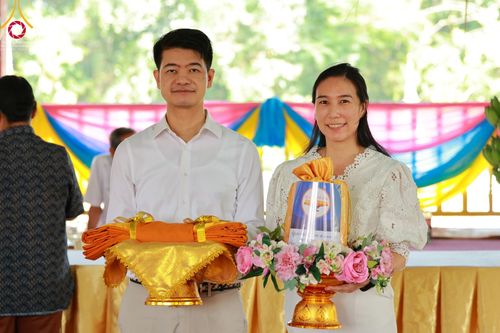 ภาพ No.64297:พิธีทอดกฐินสามัคคีทั่วไทย 5,000 วัด โดยคณะศิษยานุศิษย์วัดพระธรรมกาย น้อมบูชาธรรม 78 ปี หลวงพ่อธัมมชโย  วันอังคารที่ 8 พฤศจิกายน พ.ศ. 2565  ณ วัดโปรยฝน อ.หนองเสือ จ.ปทุมธานี
