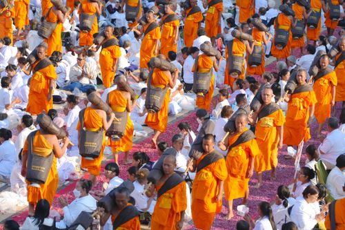 ภาพ No.295387:วันที่ 16 มกราคม พ.ศ. 2569 พิธีต้อนรับพระธรรมยาตรา อนุสรณ์สถานลำดับที่ 4 (ภาพชุดที่ 2) สถานที่เกิดด้วยกายธรรม ณ วัดโบสถ์บน ต.บางคูเวียง จ.นนทบุรี ในโครงการธรรมยาตรา กตัญญูบูชา มหาปูชนียาจารย์ พระมงคลเทพมุนี(สด จนฺทสโร) พระผู้ปราบมาร อนุสรณ์สถาน 7 แห่ง ปี