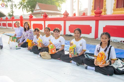 ภาพ No.339126:วันเสาร์ที่ 27 มิถุนายน พ.ศ. 2569 พิธีตักบาตรแด่คณะสงฆ์ 323 วัด 4 จังหวัดชายแดนภาคใต้ พิธีถวายสังฆทานแด่คณะสงฆ์ 323 วัด ปีที่ 22 ครั้งที่ 187 พิธีมอบกองทุนหนุนแรงใจช่วยครูใต้ ปีที่ 19 ครั้งที่ 150 และพิธีทำบุญอุทิศส่วนกุศลให้ผู้วายชนม์
