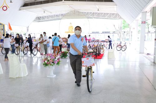 ภาพ No.71111:วัดพระธรรมกาย มูลนิธิธรรมกาย และเครือข่ายคณะศิษยานุศิษย์วัดพระธรรมกายทั่วโลก  มอบของขวัญสนับสนุนการจัดกิจกรรมเนื่องในงานวันเด็กแห่งชาติ ประจำปี พ.ศ.๒๕๖๖