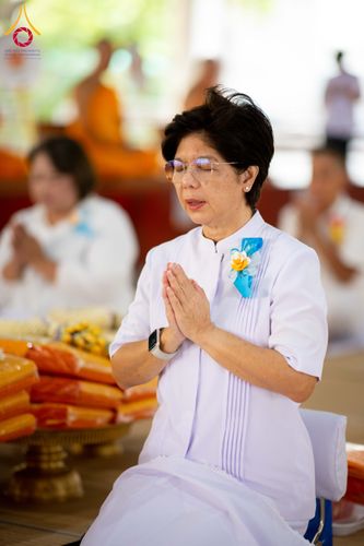 ภาพ No.326701:วันที่ 1 พฤษภาคม พ.ศ.2569 พิธีบุพเปตพลี ครั้งที่ 181 ร่วมอุทิศบุญแด่หมู่ญาติที่ล่วงลับไปแล้ว และสืบทอดอายุพระพุทธศาสนา ณ หอฉันคุณยายอาจารย์ฯ วัดพระธรรมกาย