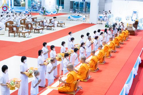 ภาพ No.90777:พิธีบำเพ็ญกุศลสวดพระอภิธรรม  อุบาสกถาวร พรหมถาวร (อุบาสกผู้ปั้นพระ) คืนที่ 3 วันจันทร์ที่ 16 ตุลาคม พ.ศ. 2566 ณ ห้องแก้วสารพัดนึก 1 สภาธรรมกายสากล วัดพระธรรมกาย จ.ปทุมธานี