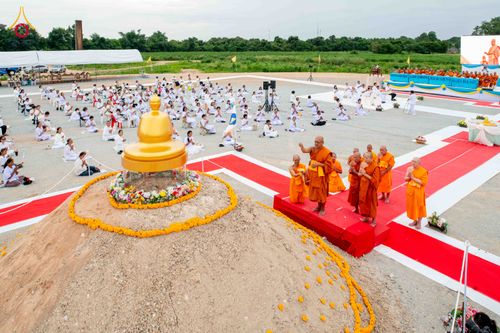 ภาพ No.346646:วันอาทิตย์ที่ 30 สิงหาคม พ.ศ.2569 พิธีทอดผ้าป่า สวดธรรมจักรกัปปวัตนสูตรกลั่นแผ่นดินโปรยรัตนชาติ  สถาปนาองค์พระเจดีย์เพื่อสร้างสันติภาพโลก  ณ ศูนย์ปฏิบัติธรรมพนมสารคาม (เพชรตะวัน) จังหวัดฉะเชิงเทรา