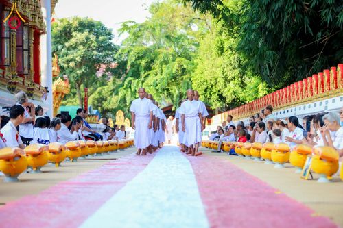 ภาพ No.285385:วันเสาร์ที่ 6 ธันวาคม พ.ศ.2568  พิธีอุปสมบทหมู่ ธรรมทายาท รุ่นบูชาธรรมมหาปูชนียาจารย์ ประจำปี 2568  ณ วัดเกาะแก้วประชานุรักษ์ ต.ชัยนาม อ.วังทอง จ.พิษณุโลก