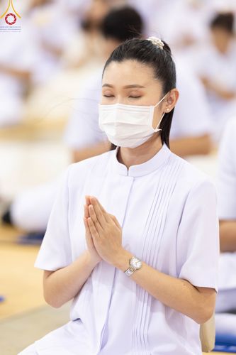 ภาพ No.105506:พิธีปฏิบัติธรรมและพิธีบูชาข้าวพระ ในวันจันทร์ที่ 1 มกราคม พ.ศ. 2567 ณ สภาธรรมกายสากล วัดพระธรรมกาย