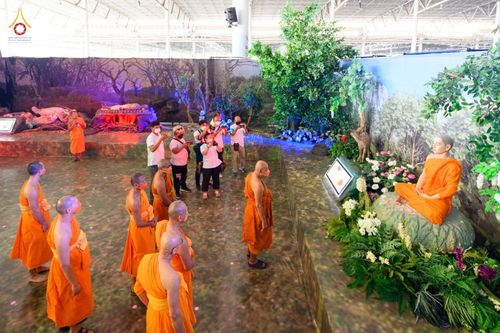 ภาพ No.80444:องค์กรภาคีเครือข่าย "บวร" จังหวัดปทุมธานี ศึกษาดูงานโครงการบรรพชาสามเณรฟื้นฟูพระพุทธศาสนาทั่วไทย ชมนิทรรศการ และสื่อนวัตกรรมพระพุทธศาสนาภาพยนต์ 3 มิติ - จักรวาลนฤมิต เรื่อง "พระสัมมาสัมพุทธเจ้า พระบรมศาสดาเอกของโลก" วันศุกร์ที่ 28 เมษายน พ.ศ.2566