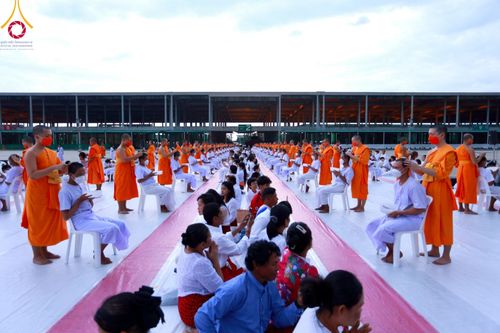ภาพ No.99936:พิธีปลงผมธรรมทายาท โครงการอุปสมบทบูชาธรรมมหาปูชนียาจารย์ พ.ศ. 2566 ณ ลานธรรม มหาวิหารคด 8-9 ศูนย์อบรมวัดพระธรรมกาย วันอาทิตย์ที่ 3 ธันวาคม พ.ศ. 2566