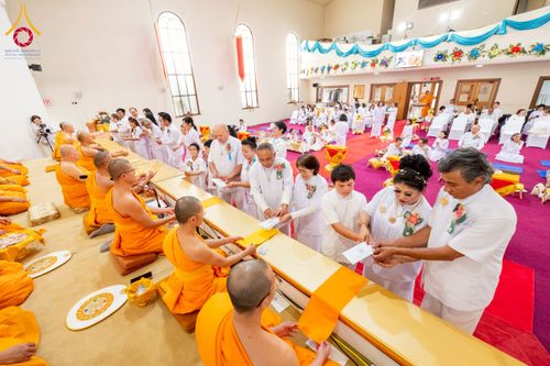 ภาพ No.274264:วันอาทิตย์ที่ 26 ตุลาคม พ.ศ. 2568  พิธีทอดกฐินธรรมชัย สร้างทุกสิ่ง ณ วัดพระธรรมกายออเรกอน ประเทศสหรัฐอเมริกา