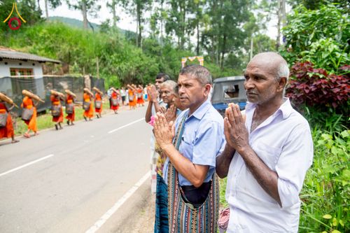 ภาพ No.226253:วันที่ 7-10 พฤษภาคม พ.ศ. 2568 โครงการเดินธรรมยาตรา สยาม-ลังกา ธรรมยาตรา ฉลองเทศกาลวิสาขบูชาแห่งชาติ ศรีลังกา บูชาธรรม 81 ปี หลวงพ่อธัมมชโย เมืองนูวราอิลิยา ประเทศศรีลังกา