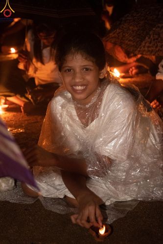 ภาพ No.141050:PhotoStory มหาศรัทธา ธรรมยาตราศรีลังกา EP.6 พิธีจุดวิสาขประทีป 6 วัด ถวายเป็น พุทธบูชา  โครงการสยาม-ลังกา ธรรมยาตรา  ฉลองเทศกาลวิสาขบูชาแห่งชาติ ศรีลังกา  บูชาธรรม 80 ปี หลวงพ่อธัมมชโย วันที่ 16 พฤษภาคม พ.ศ. 2567