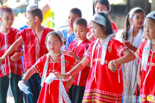 ภาพ No.87593:พิธีทอดผ้าป่าสามัคคี สมทบทุนสร้างอาคารปฏิบัติธรรม  ณ ศูนย์ปฏิบัติธรรมสวนผึ้ง จ.ราชบุรี วันอาทิตย์ที่ 10 กันยายน พ.ศ.2566