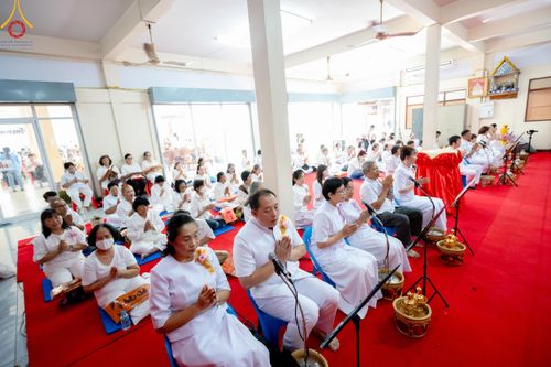 ภาพ No.192278:พิธีทอดผ้าป่าทำนุบำรุงศาสนสถาน ณ วัดเทพพล แขวงบางพรม เขตตลิ่งชัน กรุงเทพมหานคร ในโครงการธรรมยาตรา กตัญญูบูชา มหาปูชนียาจารย์ พระมงคลเทพมุนี(สด จนฺทสโร) พระผู้ปราบมาร อนุสรณ์สถาน 7 แห่ง ปีที่ 13 วันที่ 9 มกราคม พ.ศ. 2568
