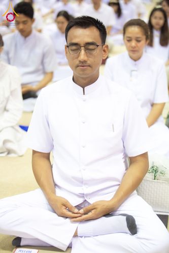 ภาพ No.209541:วันอาทิตย์ที่ 2 มีนาคม พ.ศ. 2568 พิธีบูชาข้าวพระ ณ สภาธรรมกายสากล วัดพระธรรมกาย