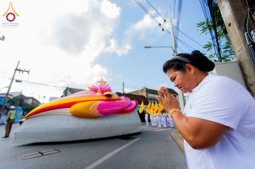 ภาพ No.211367:วันอาทิตย์ที่ 16 มีนาคม พ.ศ. 2568 ธรรมยาตราอัญเชิญพระบรมสารีริกธาตุ รอบเมืองปัตตานี ประดิษฐาน ณ ปทุมเจดีย์ เจดีย์พระพุทธเจ้า 5 พระองค์  ศูนย์อบรมเยาวชนปัตตานี