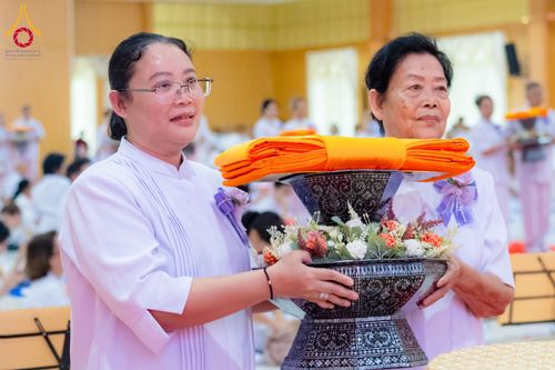 ภาพ No.164374:กฐินครบรอบ 11 ปี สถาปนาหมู่บ้านบรรลุธรรม ศูนย์ปฏิบัติธรรมนครราชสีมา วันอาทิตย์ที่ 20 ตุลาคม พ.ศ. 2567