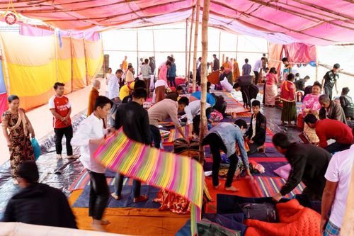 ภาพ No.127599:Photo Story ปฐมบรรพชาชาวพุทธมาร์มา Episode 2/5 วันที่ 6-7 กุมภาพันธ์ พ.ศ. 2567  โครงการบรรพชาครั้งประวัติศาสตร์ แห่งเทือกเขาจิตตะกอง  ครั้งแรกของชาวพุทธมาร์มา บังกลาเทศ บูชาธรรม 80 ปีหลวงพ่อธัมมชโย ณ วัดธัมจักร อรัญกุฏิ เมืองรัมการ์ คาร์กาชารี บังกลาเทศ