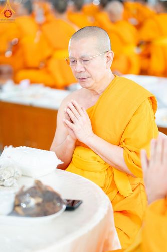 ภาพ No.157673:พิธีถวายภัตตาหารเมนูสวรรค์ ในพรรษาแห่งการเข้าถึงธรรม วันเสาร์ที่ 28 กันยายน พ.ศ. 2567 ณ หอฉันคุณยายอาจารย์ฯ วัดพระธรรมกาย