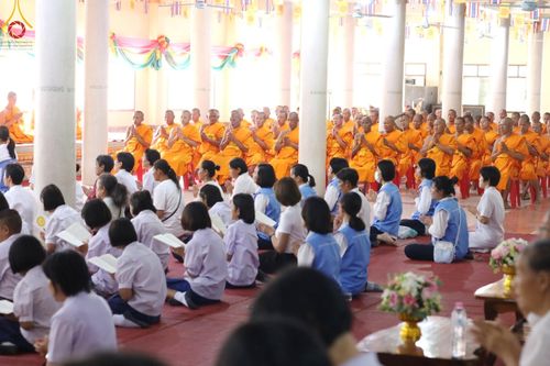 ภาพ No.189723:พิธีทอดผ้าป่าทำนุบำรุงศาสนสถาน ในโครงการธรรมยาตรา กตัญญูบูชา มหาปูชนียาจารย์ พระมงคลเทพมุนี(สด จนฺทสโร) พระผู้ปราบมาร อนุสรณ์สถาน 7 แห่ง ปีที่ 13 ณ วัดใหม่พิบูลย์ผล ต.บางเลน อ.สองพี่น้อง จ.สุพรรณบุรี วันที่ 5 มกราคม พ.ศ. 2568