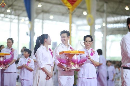 ภาพ No.240697:วันพุธที่ 27 สิงหาคม พ.ศ. 2568 พิธีทอดผ้าป่าเพื่อสร้างอาคาร  82 ปี หลวงพ่อธัมมชโย สมทบกฐินวัดพระธรรมกาย และกฐิน 30,000 วัดทั่วประเทศ ครั้งที่ 1