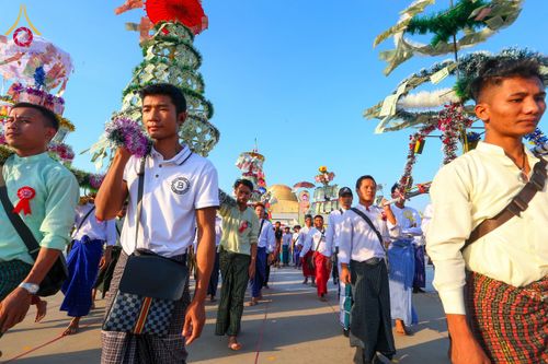 ภาพ No.178199:พิธีทอดผ้าป่าไทย-เมียนมา ครั้งที่ 7 วันอาทิตย์ที่ 1 ธันวาคม พ.ศ.2567 ณ สภาธรรมกายสากล  พระมหาธรรมกายเจดีย์ วัดพระธรรมกาย จ.ปทุมธานี