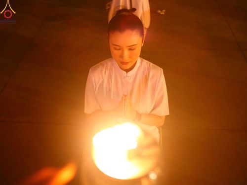 ภาพ No.125018:พิธีเวียนประทักษิณและจุดมาฆประทีป (ชุดที่ 2) ในวันมาฆบูชา เสาร์ที่ 24 กุมภาพันธ์ พ.ศ. 2567 ณ พระมหาธรรมกายเจดีย์ วัดพระธรรมกาย