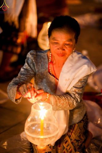 ภาพ No.91660:พิธีทอดผ้าป่า สร้างลานเอนกประสงค์พญานาค 4 ตระกูล จุดประทีปโคมลาน ถวายเป็นพุทธบูชา  สร้างความสว่างไสวให้กับแผ่นดินด้วยแสงธรรม วันอาทิตย์ที่ 29 ตุลาคม พ.ศ. 2566 ณ พุทธอุทยานนานาชาติ จังหวัดหนองคาย