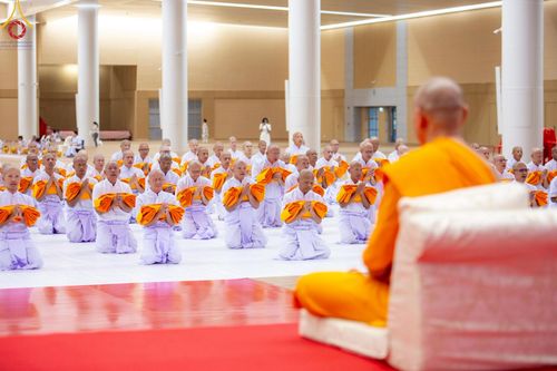 ภาพ No.217195:วันเสาร์ที่ 12 เมษายน พ.ศ. 2568 พิธีบรรพชา พิธีขอศีลและขอนิสสัย พิธีมอบบาตร ในโครงการอุปสมบทหมู่ บูชาธรรมหลวงพ่อธัมมชโย, โครงการธรรมทายาท ระดับอุดมศึกษา รุ่นที่ 52 ,  โครงการบวชพระนานาชาติ AEC & WAB CEO รุ่นที่ 4 ณ วัดพระธรรมกาย