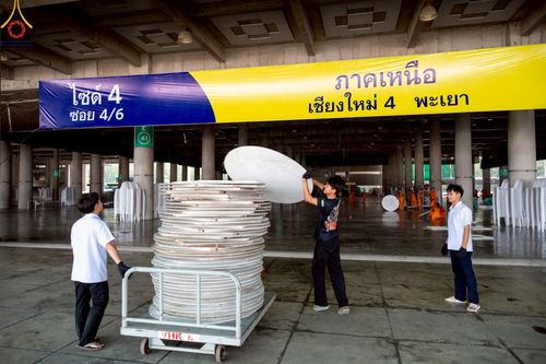 ภาพ No.220833:วันที่ 24-25 เมษายน พ.ศ. 2568 การเก็บงาน ผ้ารับประเคน ผ้าระบาย โต๊ะ เก้าอี้  ภายหลังงานวันคุ้มครองโลก ณ วัดพระธรรมกาย