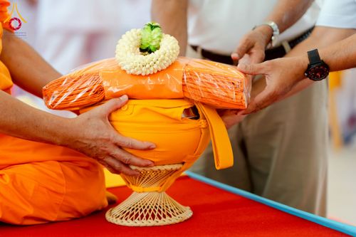 ภาพ No.223743:วันอาทิตย์ที่ 11 พฤษภาคม พ.ศ. 2568 พิธีอุปสมบทสามเณรเปรียญธรรมอุปสมบทอุทิศชีวิต 9 รูป อุบาสก 1 ท่าน ณ อุโบสถพระไตรปิฏกวัดพระธรรมกาย