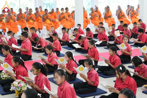 ภาพ No.192421:พิธีทอดผ้าป่าทำนุบำรุงศาสนสถาน ณ วัดศรีเมือง ต.ท่าทราย อ.เมืองสมุทรสาคร จ.สมุทรสาคร ในโครงการธรรมยาตรา กตัญญูบูชา มหาปูชนียาจารย์ พระมงคลเทพมุนี(สด จนฺทสโร) พระผู้ปราบมาร อนุสรณ์สถาน 7 แห่ง ปีที่ 13 วันที่ 9 มกราคม พ.ศ. 2568