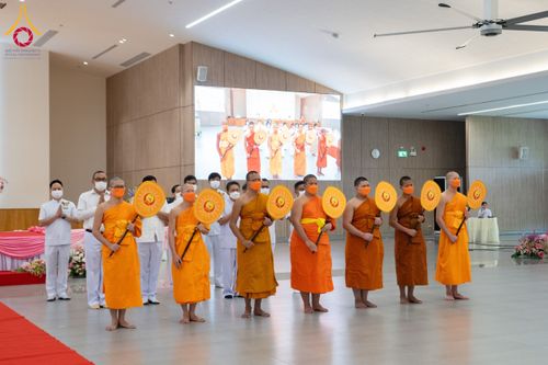 ภาพ No.129292:พิธีมอบรางวัลแก่สามเณรผู้สอบผ่าน โครงการสามเณรทรงพระปาฏิโมกข์ ณ ค่ายจองแชมป์ หมู่กุฏิสามเณรเปรียญธรรม วัดพระธรรมกาย วันอาทิตย์ที่ ๑๐ มีนาคม พ.ศ.๒๕๖๗