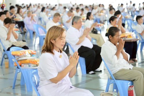 ภาพ No.231902:วันที่ 5 กรกฎาคม พ.ศ. 2568 พิธีถวายภัตตาหารเมนูสวรรค์ เพื่อการบรรลุธรรม ณ หอฉันคุณยายอาจารย์ฯ วัดพระธรรมกาย