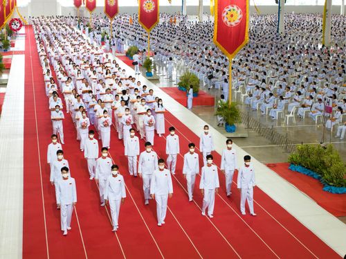 ภาพ No.134307:พิธีทอดผ้าป่าสมทบ มหาสังฆทาน 10,000 วัด ทั่วไทย วันอาทิตย์ต้นเดือนที่ 7 เมษายน พ.ศ.2567 ณ ห้องแก้วสารพัดนึก 1 สภาธรรมกายสากล  วัดพระธรรมกาย จ.ปทุมธานี