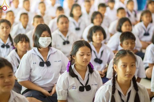 ภาพ No.104903:วันรวมพลังเด็กดี V-star ผู้นำฟื้นฟูศีลธรรมโลก จังหวัดกำแพงเพชร ณ ศูนย์ปฏิบัติธรรมกำแพงเพชร ในอุปถัมภ์พระพรหมวชิรปัญญาจารย์ วันที่ 22 ธันวาคม พ.ศ. 2566