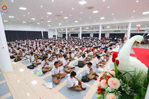 วันรวมพลังเด็กดี V-Star ผู้นำฟื้นฟูศีลธรรมโลก จังหวัดชุมพร วันที่ 15 ธันวาคม พ.ศ. 2566 ณ ธุดงคสถานชุมพร อ.เมือง จ.ชุมพร