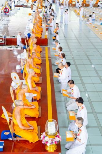 ภาพ No.265914:วันพุธที่ 5 พฤศจิกายน พ.ศ. 2568 (วันพระ ขึ้น 15 ค่ำ เดือน 12) พิธีบุพเปตพลี ครั้งที่ 172 ร่วมอุทิศบุญแด่หมู่ญาติที่ล่วงลับไปแล้ว และสืบทอดอายุพระพุทธศาสนา ณ หอฉันคุณยายอาจารย์ฯ วัดพระธรรมกาย