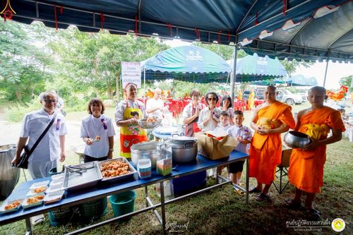 ภาพ No.251835:วันที่ 8 ตุลาคม พ.ศ. 2568 พิธีทอดกฐินสามัคคีทั่วไทย 30,000 วัด โดยคณะศิษยานุศิษย์ บูชาธรรม 81 ปี หลวงพ่อธัมมชโย ณ ศูนย์ปฏิบัติธรรมสวนผึ้ง จ.ราชบุรี