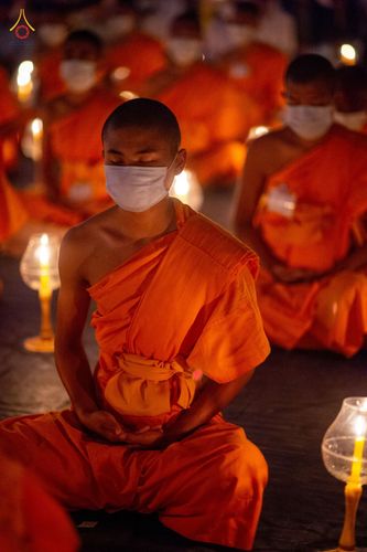 ภาพ No.76559:คณะสงฆ์และสามเณรบังกลาเทศ ปฎิบัติธรรมและจุดโคมประทีปถวายเป็นพุทธบูชา วันที่ 17 กุมภาพันธ์ พ.ศ. 2566