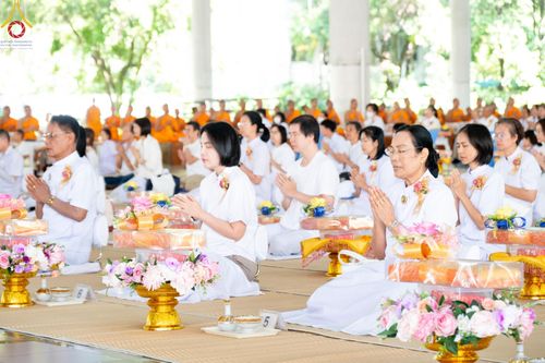 ภาพ No.184792:พิธีถวายภัตตาหารเมนูสวรรค์ "เพื่อการบรรลุธรรม" เนื่องในวาระอายุวัฒนมงคล 84 ปี หลวงพ่อทัตตชีโว วันเสาร์ที่ 21 ธันวาคม พ.ศ. 2567 ณ หอฉันคุณยายอาจารย์ฯ วัดพระธรรมกาย