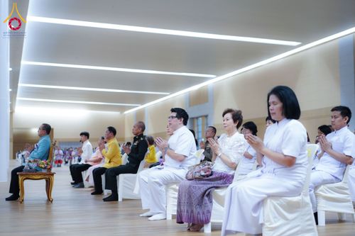 ภาพ No.196049:ผู้ว่าปทุมฯ เปิดงานวันครู ครั้งที่ 69 พ.ศ. 2568 จังหวัดปทุมธานี “เรียนดี มีความสุข : ครูไทยร่วมใจปฏิวัติการศึกษา เด็กฉลาดคิด ฉลาดทำ” ณ วัดพระธรรมกาย - รวมใจระลึกถึงพระคุณบูรพาจารย์ ยกย่องเชิดชูเกียรติผู้ประกอบวิชาชีพทางการศึกษาที่ประกอบคุณงามความดี 