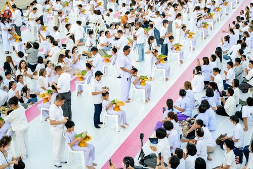 ภาพ No.132652:พิธีปลงผมยุวธรรมทายาท รุ่นที่ 32 มัชฌิมธรรมทายาท รุ่นที่ 28 ณ ลานธรรม วัดพระธรรมกาย วันเสาร์ที่ 30 มีนาคม พ.ศ. 2567